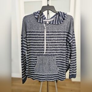 077. Secret Treasures Blue and White Striped Quarter-Zip Hoodie